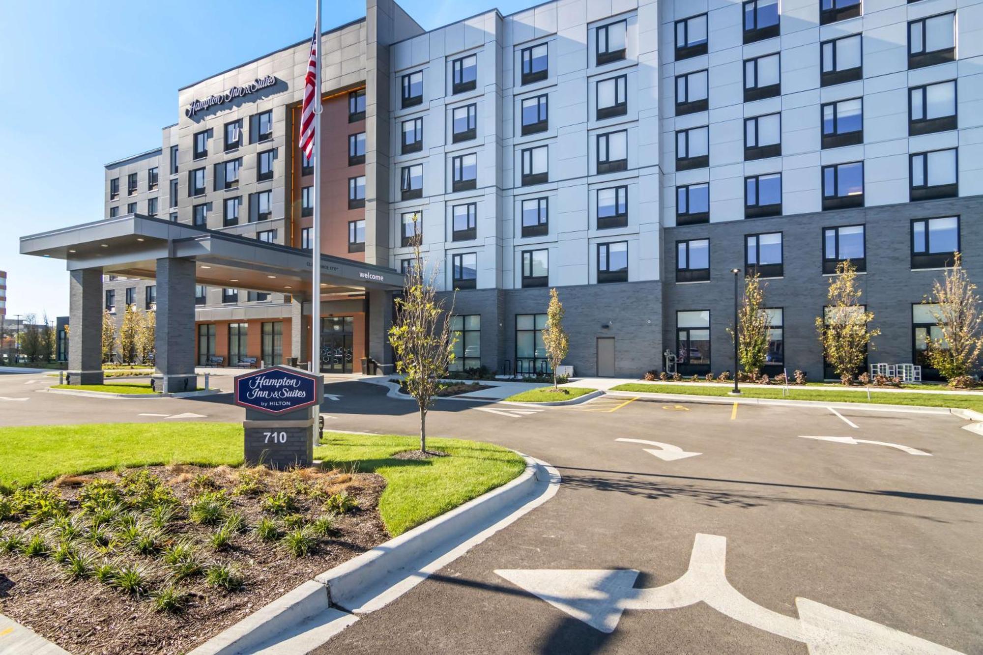 Hampton Inn & Suites Chicago Medical District Uic Exterior foto
